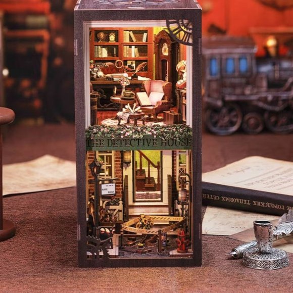 DIY 3D Book Nook Kit Rose Detective Agency 322pcs - Picture 6 of 6